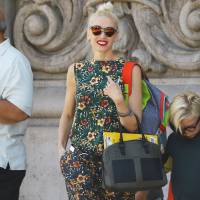 Gwen Stefani : Célibataire et stylée avec ses parents et ses garçons