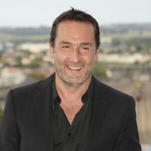 Gilles Lellouche - Photocall du film "Belles Familles" lors de la 8e édition du Festival du film francophone d'Angoulême le 25 août 2015.