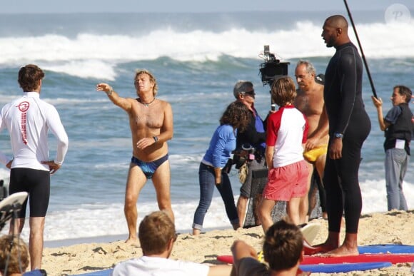 Franck Dubosc, Antoine Duléry et Boris Diaw (basketteur NBA) - Tournage du film "Camping 3" sur la plage de Biscarosse, le 25 août 2015.