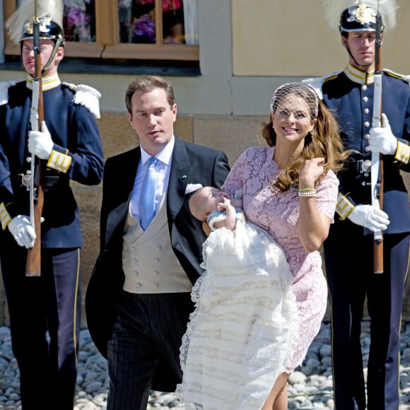 Baptême de la princesse Leonore de Suède en la chapelle du palais Drottningholm à Stockholm, le 8 juin 2014. La princesse Madeleine de Suède, son mari Christopher O'Neill et leurs enfants la princesse Leonore et le prince Nicolas, se sont installés à Londres en août 2015. Le baptême du petit dernier aura lieu le 11 octobre.