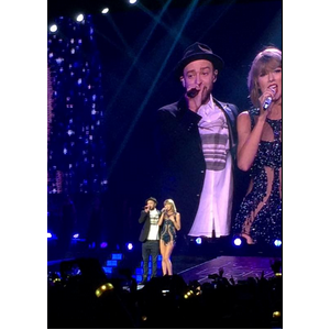 Taylor Swift et Justin Timberlake sur scène au Staples Center de Los Angeles