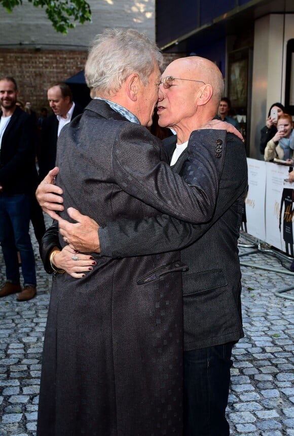 Sir Ian McKellen et Patrick Stewart lors de l'avant-première du film Mr. Holmes à Londres le 10 juin 2015