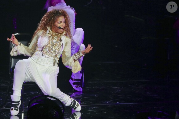 Janet Jackson fait son retour sur scène à Vancouver après environ cinq d'absence à Vancouver le 31 août 2015.
