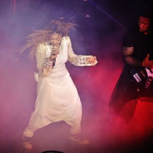 Janet Jackson fait son retour sur scène à Vancouver après environ cinq d'absence à Vancouver le 31 août 2015.