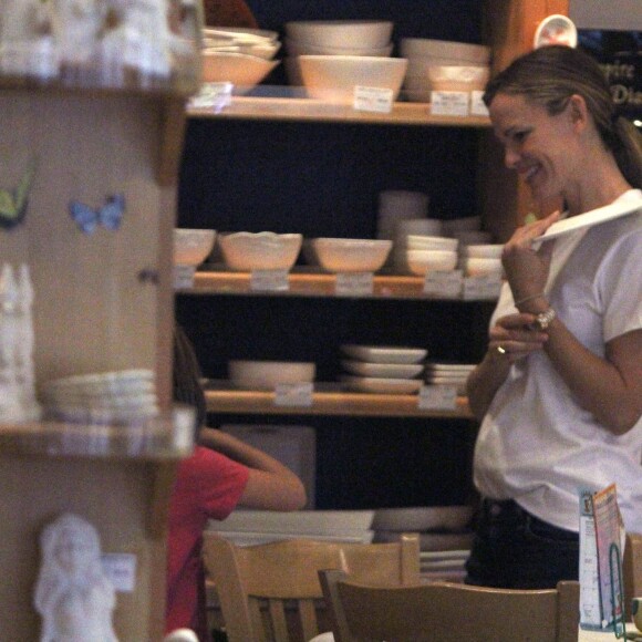 Jennifer Garner avec sa fille Seraphina à Santa Monica Los Angeles, le 30 Août 2015