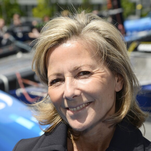 Claire Chazal - Baptême du catamaran GC32 "Engie" (le nouveau bateau volant taillé pour l'exploit et les records) au pied de la tour ENGIE à la Défense le 10 juin 2015.