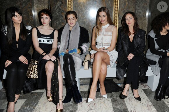 Lilah Parsons, Paula Goldstein, Chelsea Leyland, Amber le Bon and Natalie Imbruglia au défilé de mode Sass & Bide lors de la Fashion Week à Londres, le 20 février 2015