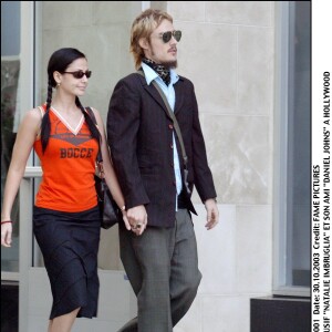 Natalie Imbruglia et son ex-mari Daniel Johns à Hollywood le 30 octobre 2003