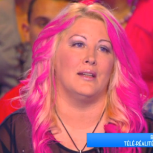 Loana (Loft Story) sur le plateau de Touche pas à mon poste sur D8, le 10 septembre 2015.