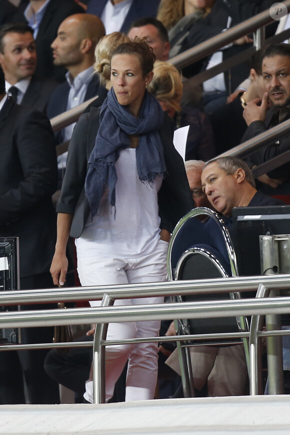 Lorie lors de la rencontre de Ligue 1 entre le PSG et les Girondins de Bordeaux, au Parc des Princes à Paris le 11 septembre 2015
