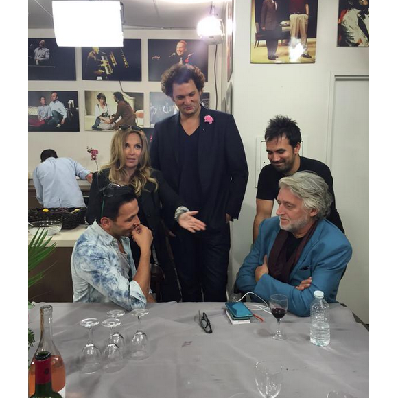 Kamel Ouali, Hélène Ségara, Alex Goude et Gilbert Rozon dans les coulisses du tournage de La France a un incroyable talent sur M6. Septembre 2015.