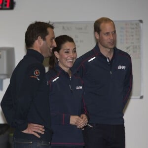 Kate Middleton, duchesse de Cambridge, et le prince William lors de la remise des prix de l'America's Cup World Series à Portsmouth le 26 juillet 2015