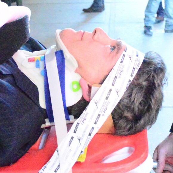 Arnaud Montebourg a été transporté à l'hôpital Bellevue à New York après avoir reçu une grande glace sur la tête au restaurant Balthazar où il prenait son petit déjeuner avec sa compagne Aurélie Filippetti le 20 février 2015.