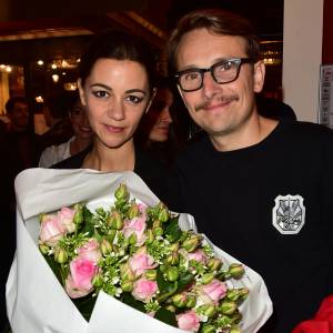 Exclusif - Marie-Julie Baup et son mari Lorant Deutsch - Première de la pièce "Irma la douce" au Théâtre de la Porte-Saint-Martin à Paris le 15 septembre 2015.