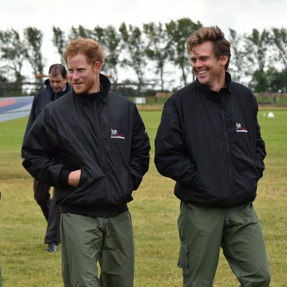 Le prince Harry a assisté le 15 septembre 2015, jour de ses 31 ans, à une parade aérienne commémorant les 75 ans de la Bataille d'Angleterre, à l'aérodrome de Goodwood dans le Sussex. Il devait à l'origine monter à bord d'un Spitfire, mais a renoncé en raison d'un problème mécanique d'un des appareils, préférent laisser la place au vétéran Tom Neil et à des blessés de guerre.