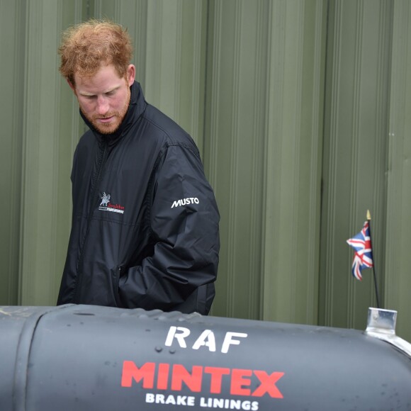 Le prince Harry a assisté le 15 septembre 2015, jour de ses 31 ans, à une parade aérienne commémorant les 75 ans de la Bataille d'Angleterre, à l'aérodrome de Goodwood dans le Sussex. Il devait à l'origine monter à bord d'un Spitfire, mais a renoncé en raison d'un problème mécanique d'un des appareils, préférent laisser la place au vétéran Tom Neil et à des blessés de guerre.