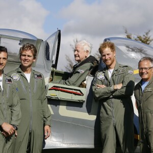 Le prince Harry a assisté le 15 septembre 2015, jour de ses 31 ans, à une parade aérienne commémorant les 75 ans de la Bataille d'Angleterre, à l'aérodrome de Goodwood dans le Sussex. Il devait à l'origine monter à bord d'un Spitfire, mais a renoncé en raison d'un problème mécanique d'un des appareils, préférent laisser la place au vétéran Tom Neil et à des blessés de guerre.