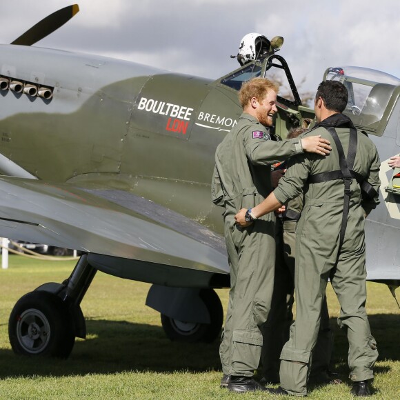 Le prince Harry a assisté le 15 septembre 2015, jour de ses 31 ans, à une parade aérienne commémorant les 75 ans de la Bataille d'Angleterre, à l'aérodrome de Goodwood dans le Sussex. Il devait à l'origine monter à bord d'un Spitfire, mais a renoncé en raison d'un problème mécanique d'un des appareils, préférent laisser la place au vétéran Tom Neil et à des blessés de guerre.
