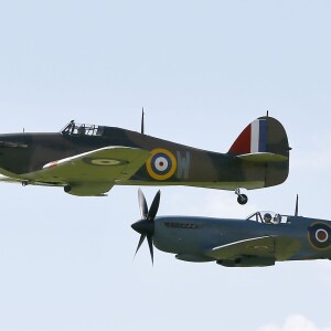 Le prince Harry a assisté le 15 septembre 2015, jour de ses 31 ans, à une parade aérienne commémorant les 75 ans de la Bataille d'Angleterre, à l'aérodrome de Goodwood dans le Sussex. Il devait à l'origine monter à bord d'un Spitfire, mais a renoncé en raison d'un problème mécanique d'un des appareils, préférent laisser la place au vétéran Tom Neil et à des blessés de guerre.