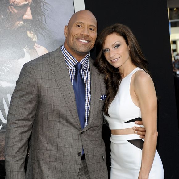 Dwayne Johnson et Lauren Hashian - Avant-première du film "Hercule" à Los Angeles, le 23 juillet 2014.