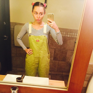 Miley Cyrus a rajouté une photo d'elle à son compte Instagram.