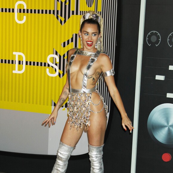 Miley Cyrus - Soirée des MTV Video Music Awards à Los Angeles le 30 aout 2015.