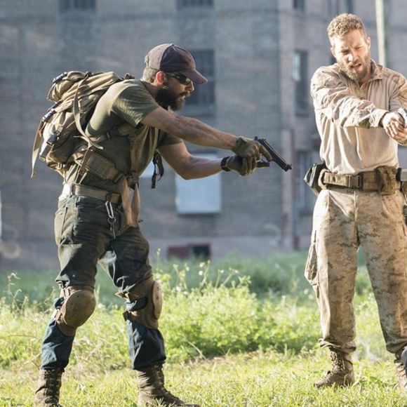 Shia LaBeouf et Jai Courtney dans Man Down.