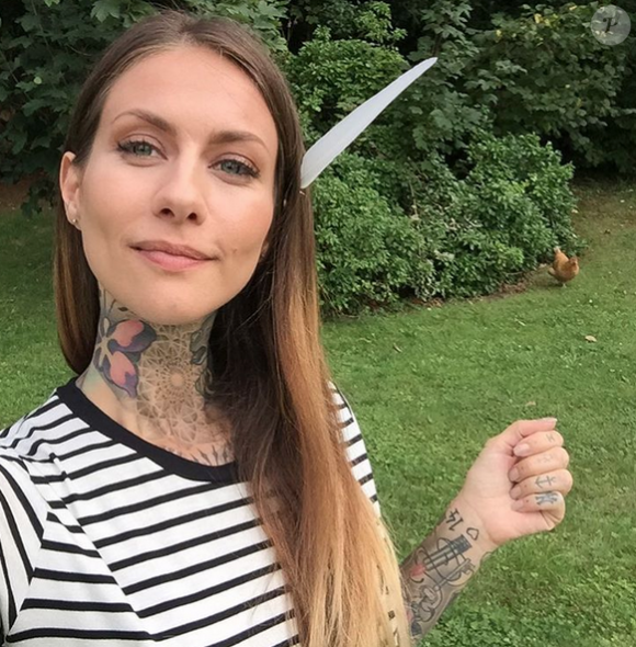 Fanny Maurer : selfie tatoué