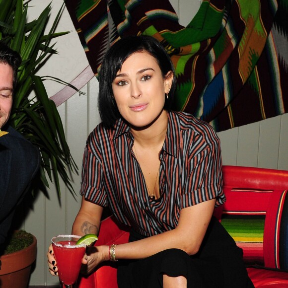 Après les répétitions pour la comédique musicale Chicago, Rumer Willis a fêté l'Independance Day mexicain lors de l'ouverture de Dos Caminos à Times Square, New York le 16 septembre 2015