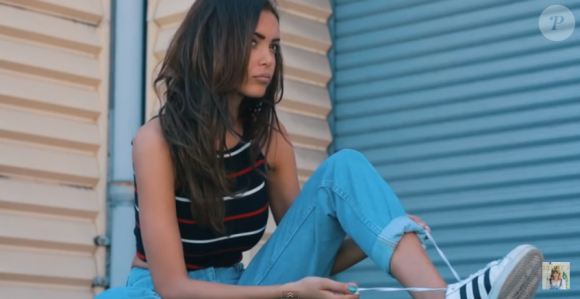 Nabilla, très craquante pour Paulette, vidéo dévoilée le 15 septembre 2015.