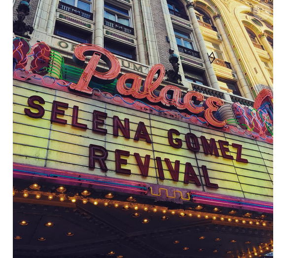 Selena Gomez a tourné le clip de Same Old Love au Palace Theater à Los Angeles