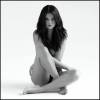 La photo du nouvel album de Selena Gomez, “Revival” ou elle pose topless Selena Gomez
