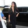 Selena Gomez prend un vol à l'aéroport de Los Angeles, le 18 août 2015.