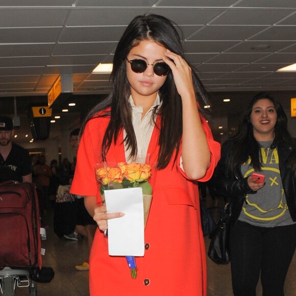 Selena Gomez à l'aéroport d'Heathrow à Londres le 20 septembre 2015