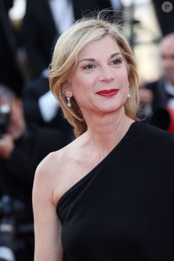 Michèle Laroque - Montée des marches du film "Deux jours, une nuit" lors du 67e Festival du film de Cannes le 20 mai 2014.