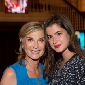 Exclusif - Michèle Laroque et sa fille Oriane - Présentation de la préparation du film "Jeux dangereux"au Théâtre de Paris le 15 juin 2015.