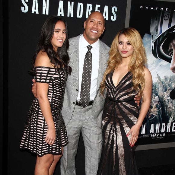 Simone Alexandra Johnson, Dwayne Johnson, Dinah-Jane Hansen - Première du film "San Andreas" à Los Angeles le 26 mai 2015.