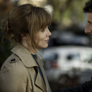 Isabelle Carré et Patrick Bruel dans Ange & Gabrielle.