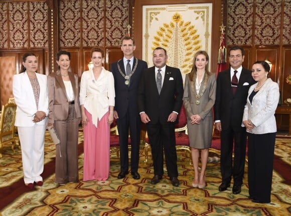La famille royale du Maroc recevant à Rabat en juillet 2014 Felipe VI et Letizia d'Espagne.