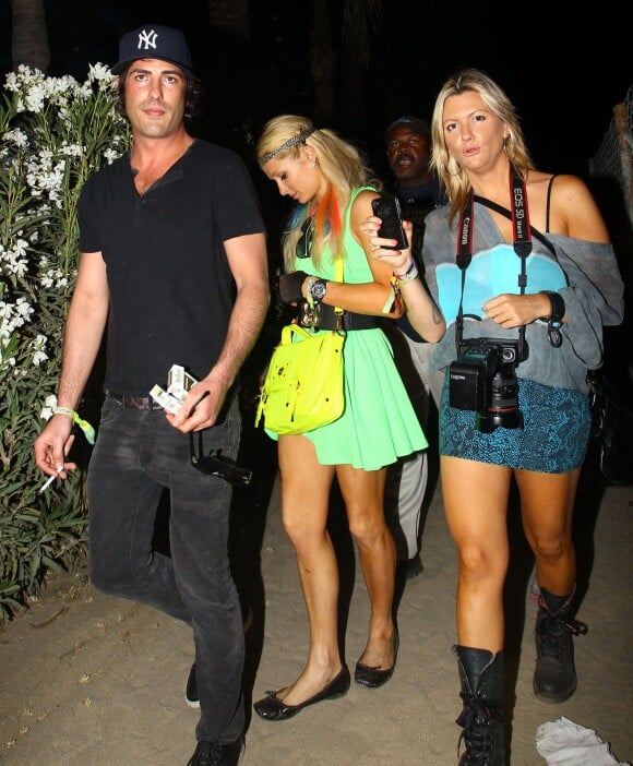 Exclusif - Brandon Davis avec sa BFF Paris Hilton en avril 2012 au Festival de Coachella.