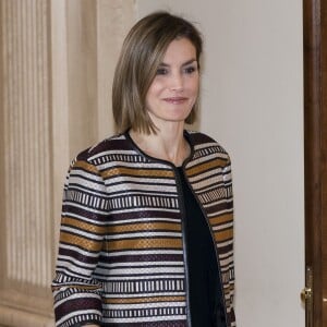 Letizia d'Espagne à la Zarzuela, à Madrid, le 5 octobre 2015 pour une réunion du Conseil de la Commission royale sur le handicap.