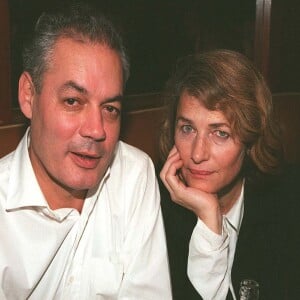 Charlotte Rampling et son compagnon Jean-Noël Tassez à Paris en 1998.