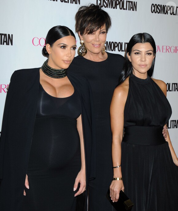 Kim Kardashian, Kris Jenner et Kourtney Kardashian  - Soirée du 50e anniversaire de Cosmopolitan, chez Ysabel, à Los Angeles, le 12 octobre 2015
