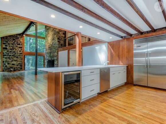 Cette superbe propriété, anciennement habitée par Marcheline Bertrand et sa fille Angelina Jolie, est en vente pour un peu plus de 2 millions de dollars.