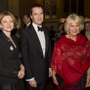 Camilla Parker Bowles remettait le 13 octobre 2015 à l'auteur jamaïcain Marlon James le Man Booker Prize pour son ouvrage A Brief History of Seven Killings, lors d'une cérémonie au Guildhall, à Londres.