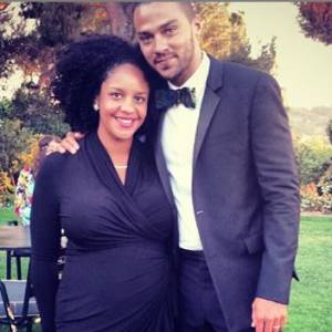 Jesse Williams et sa femme, enceinte de leur premier enfant. 2014