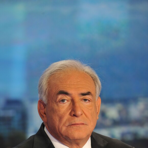 Dominique Strauss-Kahn sur le plateau du JT de TF1 à Boulogne-Billancourt, le 18 septembre 2011