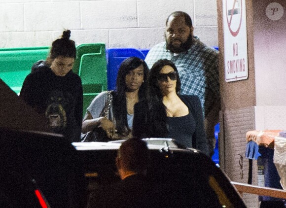 Kim Kardashian, Kendall Jenner, Malika Haqq et Kris Jenner à l'hôpital Sunrise de Las Vegas où est hospitalisé Lamar Odom, le 17 octobre2015