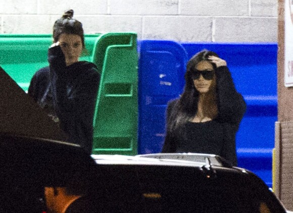 Kim Kardashian, Kendall Jenner, Malika Haqq et Kris Jenner à l'hôpital Sunrise de Las Vegas où est hospitalisé Lamar Odom, le 17 octobre2015