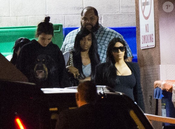 Kim Kardashian, Kendall Jenner, Malika Haqq et Kris Jenner à l'hôpital Sunrise de Las Vegas où est hospitalisé Lamar Odom, le 17 octobre2015